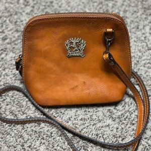 Timeless Tan Leather Crossbody Bag with Brass Hardware